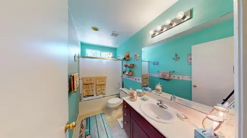 Bath - 17 Walker Ranch Pkwy, Patterson, CA 95363 photo 2 of 4