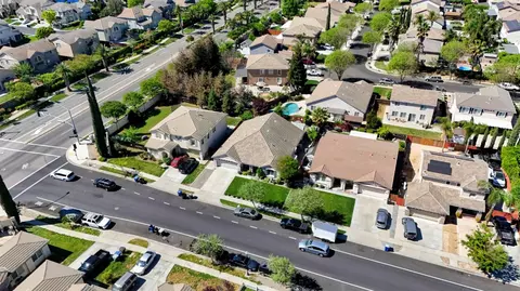 View/Area - 17 Walker Ranch Pkwy, Patterson, CA 95363 photo 2 of 3