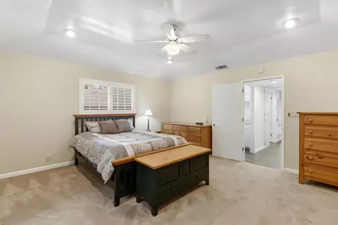 Bedroom - 4823 Schuyler Dr, Carmichael, CA 95608 photo 2 of 4