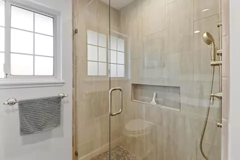 Bath - 4823 Schuyler Dr, Carmichael, CA 95608 photo 3 of 3