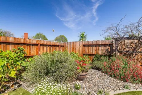 Exterior - 1424 Rose Ave, Modesto, CA 95355 photo 12 of 12