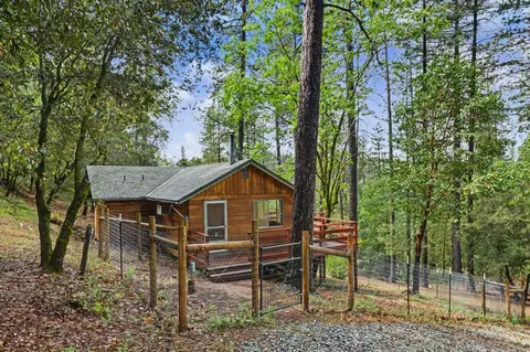 21376 Aqueduct Cir, Pine Grove, CA 95665