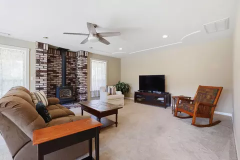 Living - 3525 Thorson Dr, Placerville, CA 95667 photo 2 of 10
