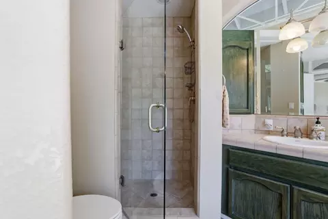 Bath - 3525 Thorson Dr, Placerville, CA 95667 photo 4 of 6
