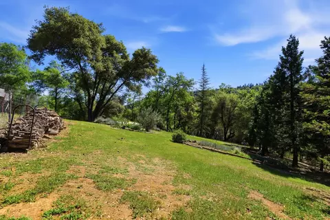 Exterior - 3525 Thorson Dr, Placerville, CA 95667 photo 13 of 17