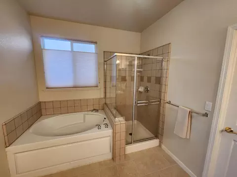 Bath - 288 Mitchell Lk, Copperopolis, CA 95228 photo 5 of 6
