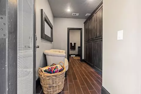 Entry Way - 29533 E Chapman Way, Escalon, CA 95320 photo 7 of 8