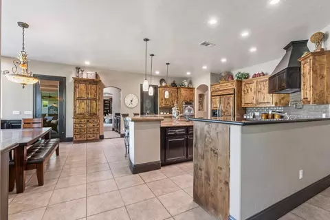Kitchen - 29533 E Chapman Way, Escalon, CA 95320 photo 1 of 9