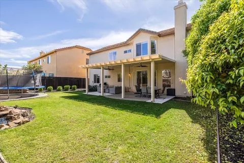 Exterior - 2120 Big Sky Dr, Rocklin, CA 95765 photo 6 of 9