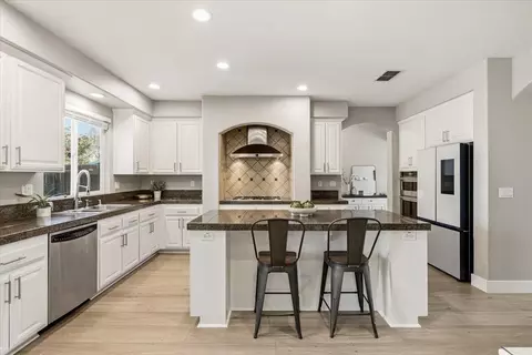 Kitchen - 2120 Big Sky Dr, Rocklin, CA 95765 photo 4 of 7