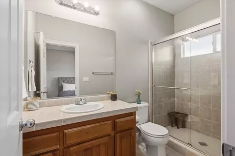 Bath - 2120 Big Sky Dr, Rocklin, CA 95765 photo 1 of 4