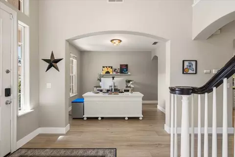Entry Way - 2120 Big Sky Dr, Rocklin, CA 95765 photo 2 of 9