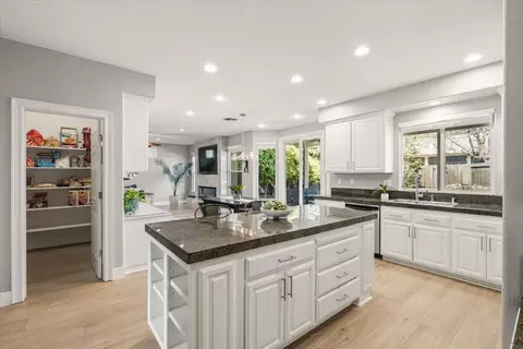 Kitchen - 2120 Big Sky Dr, Rocklin, CA 95765 photo 3 of 7