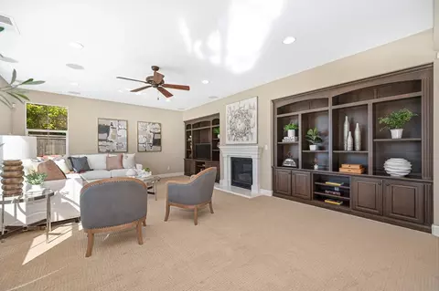 Living - 936 Anvil Cir, Rocklin, CA 95765 photo 2 of 2