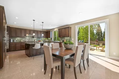 Dining - 936 Anvil Cir, Rocklin, CA 95765 photo 4 of 5