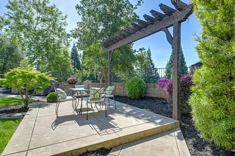 Exterior - 936 Anvil Cir, Rocklin, CA 95765 photo 8 of 17