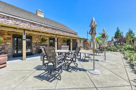 View/Area - 936 Anvil Cir, Rocklin, CA 95765 photo 8 of 9