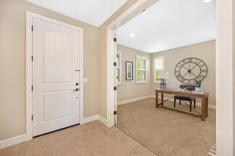 Entry Way - 936 Anvil Cir, Rocklin, CA 95765 photo 2 of 7