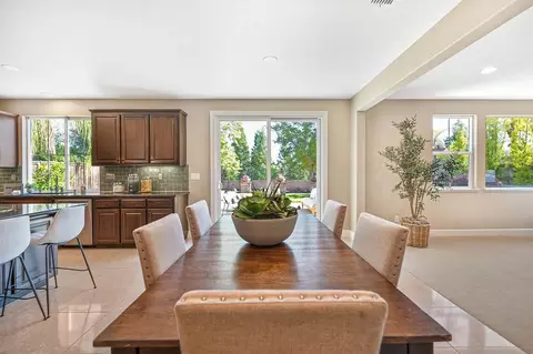 Dining - 936 Anvil Cir, Rocklin, CA 95765 photo 3 of 5