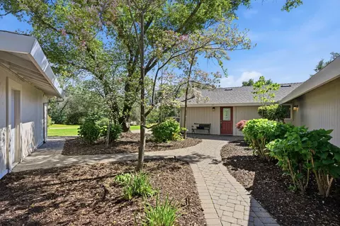 7585 Gold Dr, Loomis, CA 95650 photo 4