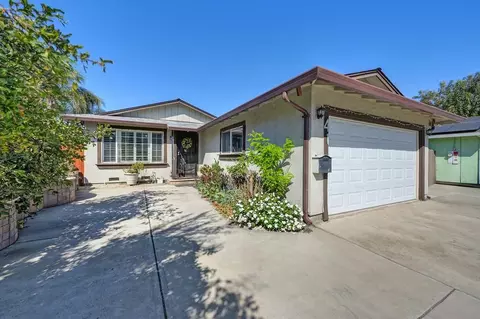 41 W Kavanagh Ave, Tracy, CA 95376