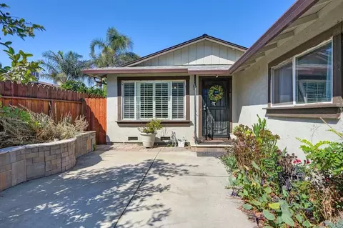 Exterior - 41 W Kavanagh Ave, Tracy, CA 95376 photo 1 of 5