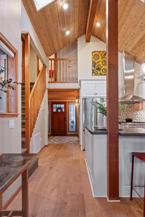 Entry Way - 2418 Meadow Dr, Arnold, CA 95223 photo 4 of 5