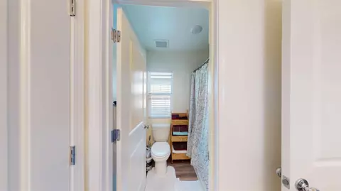 Entry Way - 1569 Concord Ave, Madera, CA 93637 photo 2 of 2