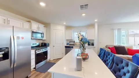 Kitchen - 1569 Concord Ave, Madera, CA 93637 photo 1 of 2