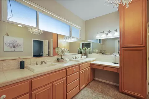 Bath - 1187 S Mohler Rd, Ripon, CA 95366 photo 1 of 4