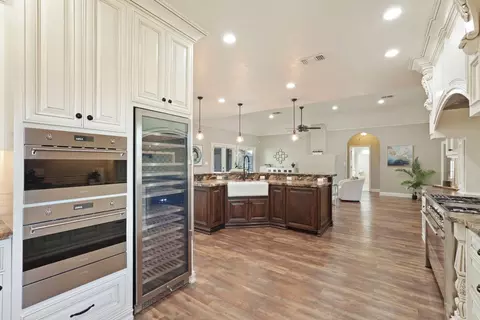 Kitchen - 1187 S Mohler Rd, Ripon, CA 95366 photo 5 of 6