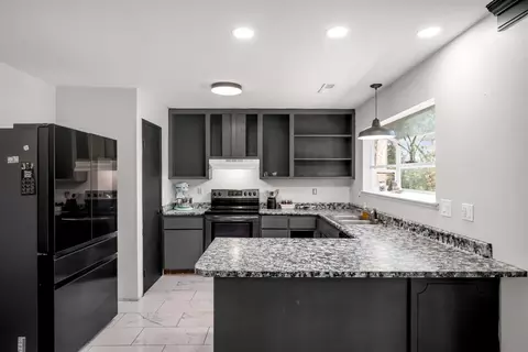 Kitchen - 4420 Pleasant Oak Ct, Placerville, CA 95667 photo 1 of 2