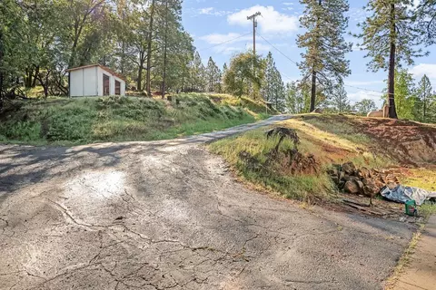 Exterior - 4420 Pleasant Oak Ct, Placerville, CA 95667 photo 2 of 2