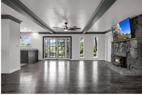 Living - 4420 Pleasant Oak Ct, Placerville, CA 95667 photo 2 of 5