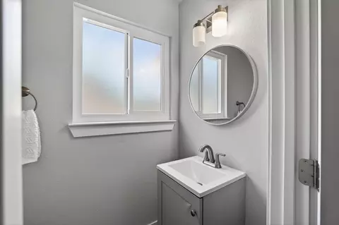 Bath - 6410 Rolling Way, Carmichael, CA 95608 photo 5 of 5