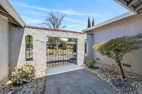 Exterior - 6410 Rolling Way, Carmichael, CA 95608 photo 4 of 7