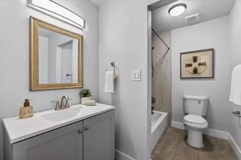 Bath - 6410 Rolling Way, Carmichael, CA 95608 photo 1 of 5