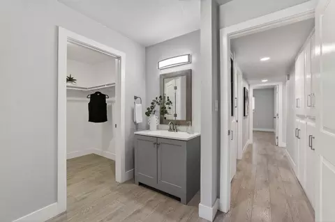 Entry Way - 6410 Rolling Way, Carmichael, CA 95608 photo 5 of 6