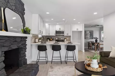Kitchen - 6410 Rolling Way, Carmichael, CA 95608 photo 5 of 5