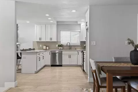 Entry Way - 6410 Rolling Way, Carmichael, CA 95608 photo 1 of 6