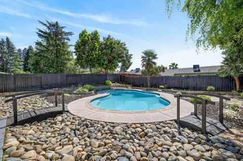 Exterior - 6410 Rolling Way, Carmichael, CA 95608 photo 7 of 7