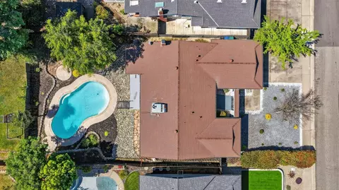 View/Area - 6410 Rolling Way, Carmichael, CA 95608 photo 1 of 2