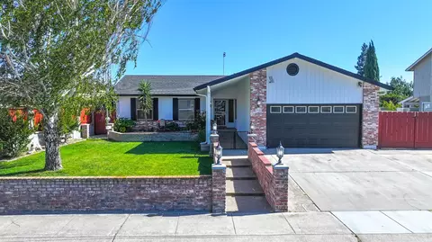 1324 Northgate Dr, Manteca, CA 95336 photo 2