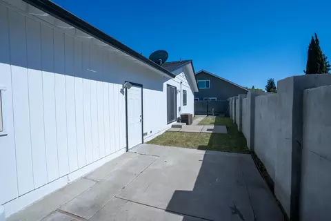 1324 Northgate Dr, Manteca, CA 95336 photo 21