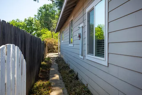 Exterior - 1835 Magnolia St, Gridley, CA 95948 photo 6 of 17
