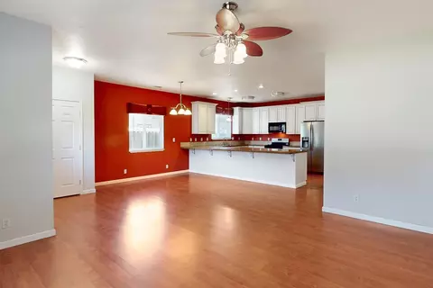 Living - 1835 Magnolia St, Gridley, CA 95948 photo 2 of 5