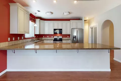 Kitchen - 1835 Magnolia St, Gridley, CA 95948 photo 3 of 7