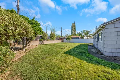 Exterior - 8301 Central Ave, Orangevale, CA 95662 photo 11 of 13