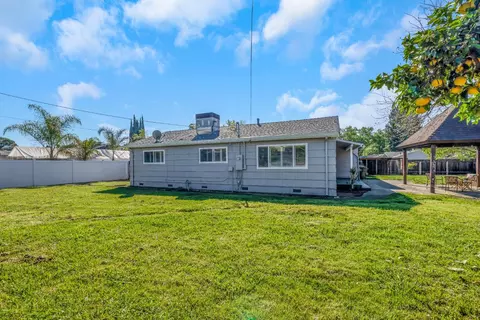Exterior - 8301 Central Ave, Orangevale, CA 95662 photo 9 of 13