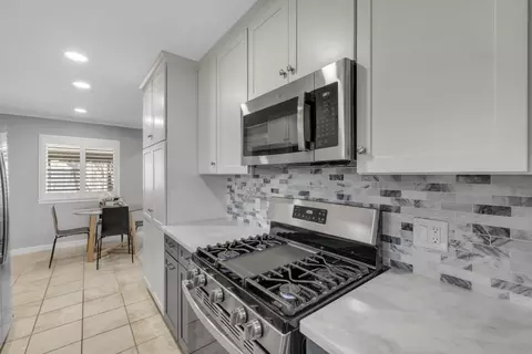 Kitchen - 8301 Central Ave, Orangevale, CA 95662 photo 3 of 5
